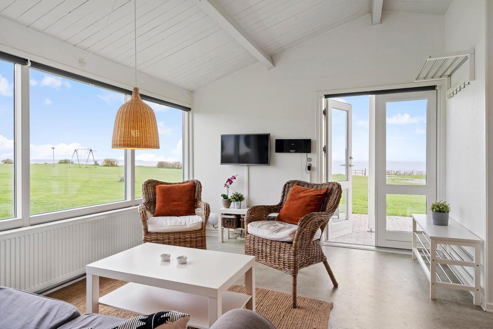 Immaculate 2-Bed House At The Beach 12H Brenderup Exterior foto